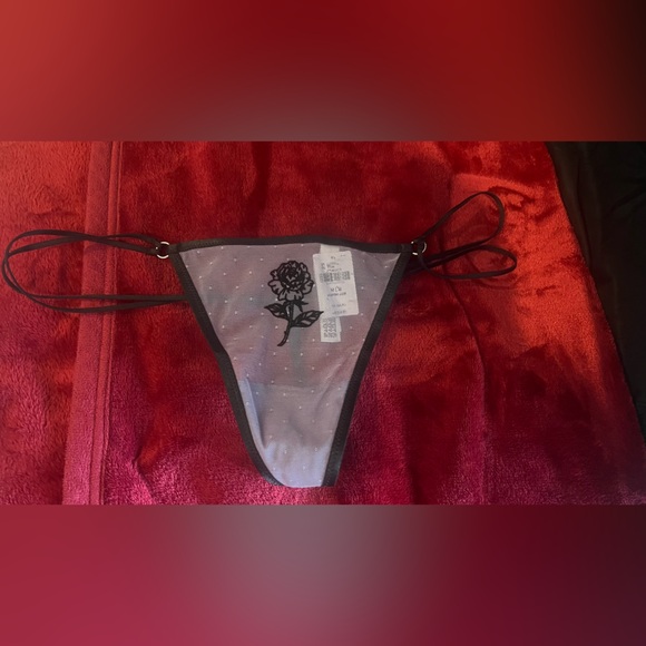 New vs pink sheer lavender rose detail strappy g string size M NWT - Picture 1 of 4